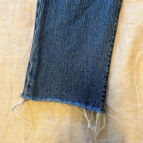 Levi’s Wedgie Straight size 30 - 26” inseam - Picture 4 of 4